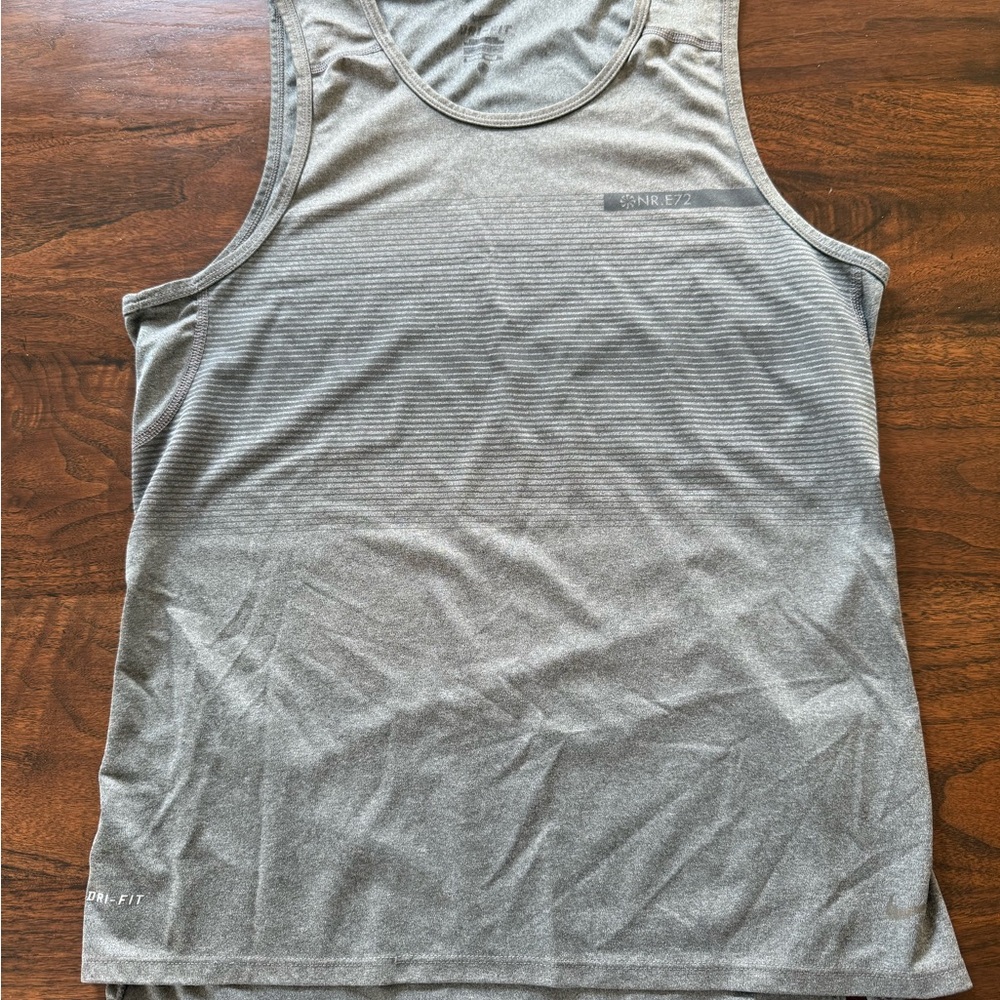NIKE Dri-Fit Athletic Tank Top Sleeveless Shirt Gray Striped Size Men's S